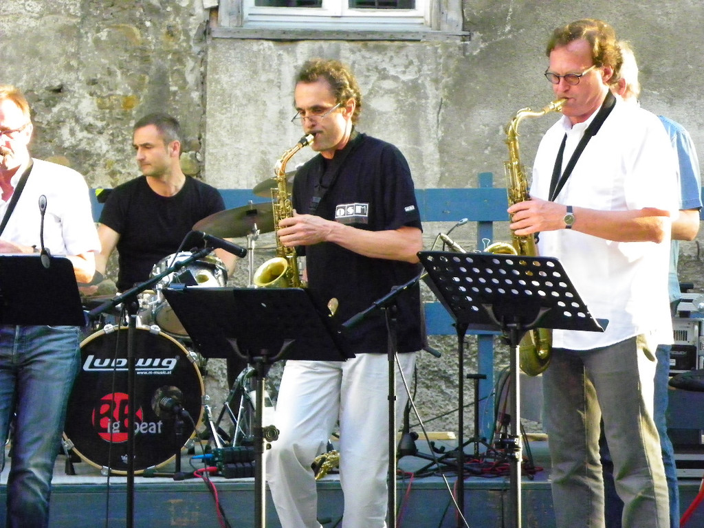 105_2601_jpg-1342048697