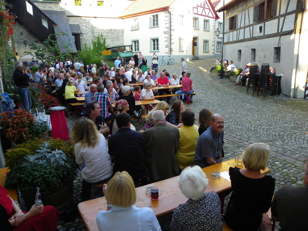 105_2591_jpg-1342048678