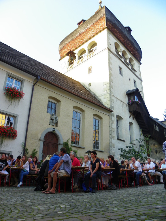 105_2677_jpg-1342048734