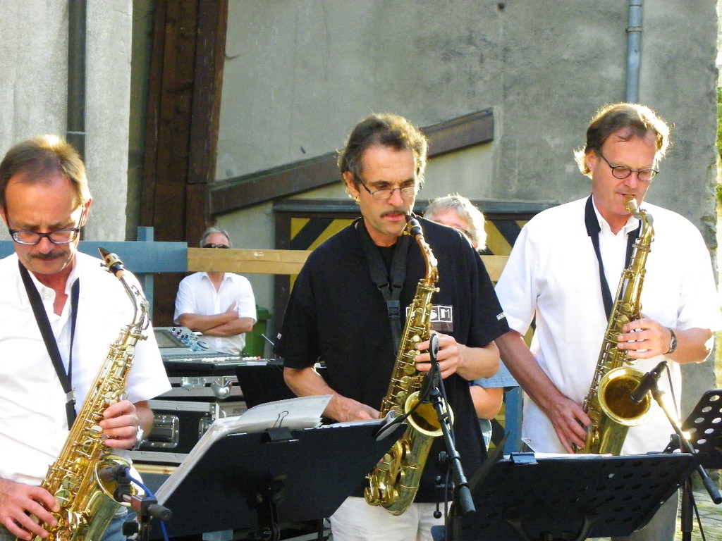 105_2622_jpg-1342048722