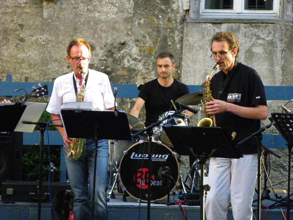 105_2602_jpg-1342048703