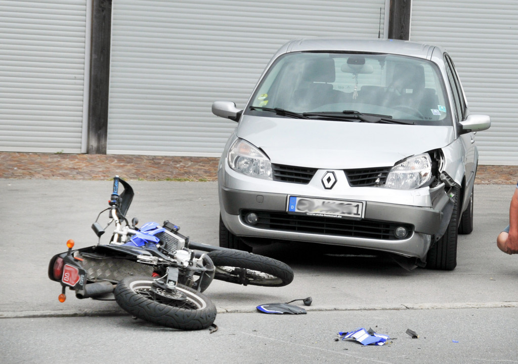 Unfall H__chst 12-07-2012 16_jpg-1342101617