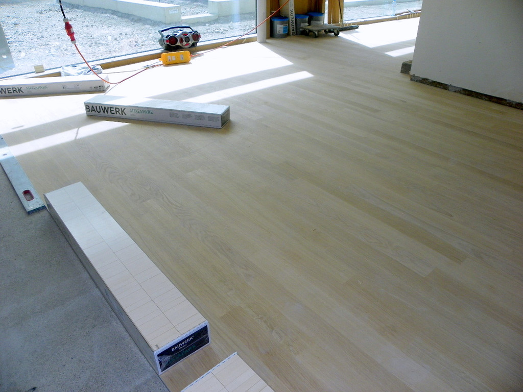 115_1534_JPG-1342135473