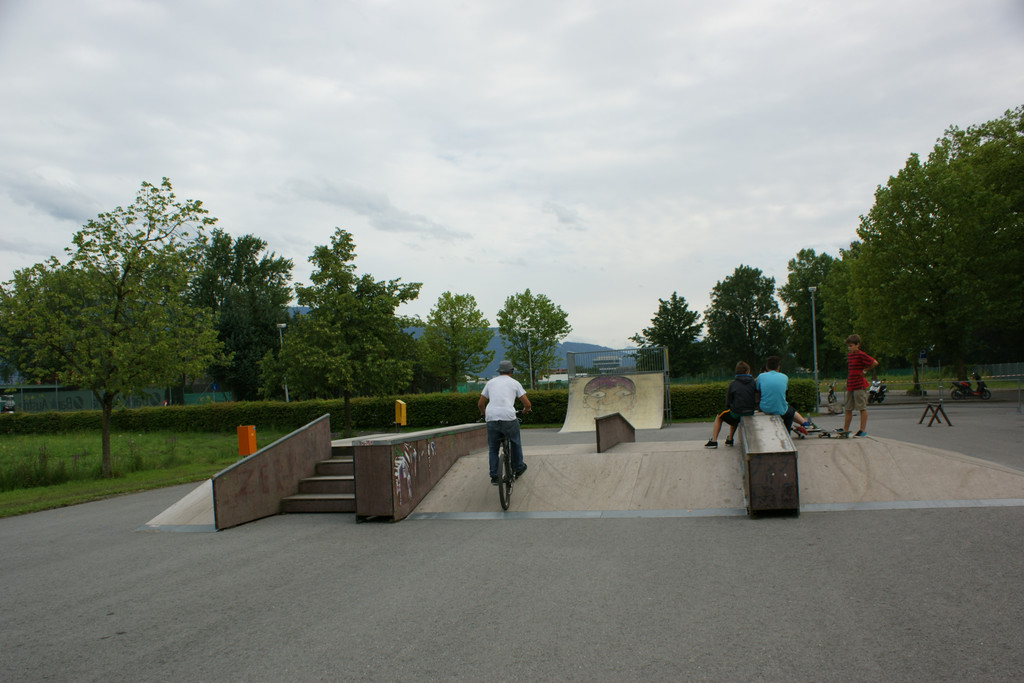 050_JPG-1342294039