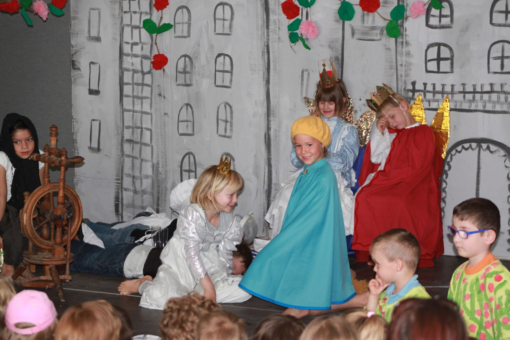 KI Gartenstra__e Dornroeschen 2012 _26__JPG-1342367716