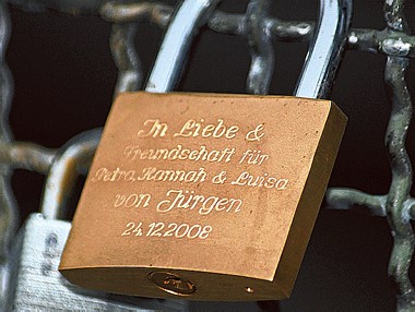 Liebesschloss_jpg-1342809371