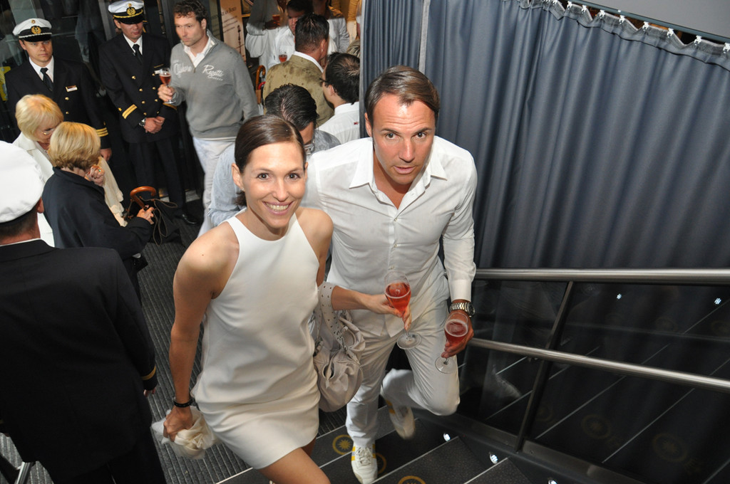 white3_jpg-1342953907