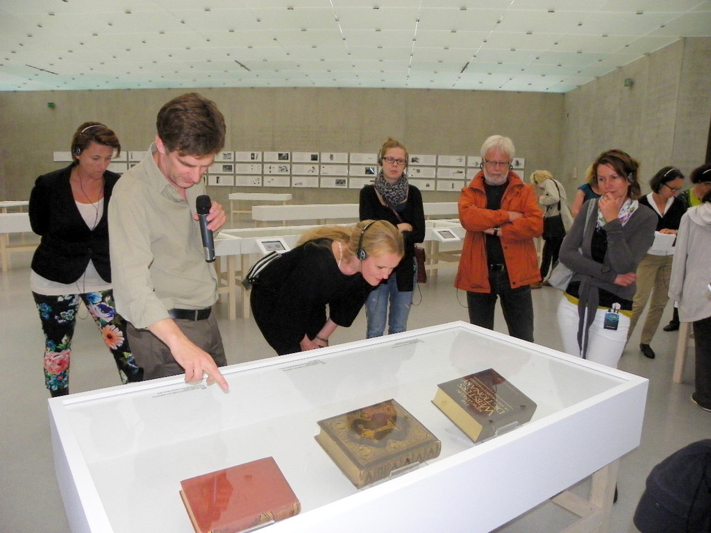 115_3947_JPG-1343081266