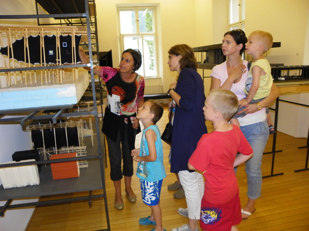 115_2442_JPG-1343085836