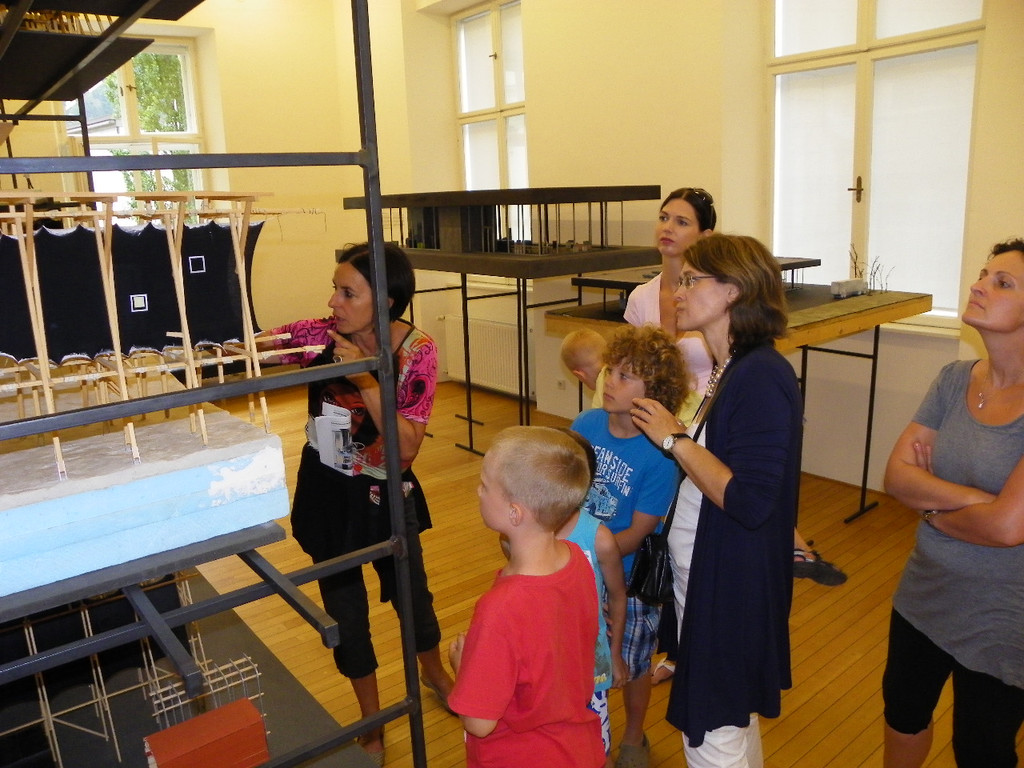 115_2443_JPG-1343085842