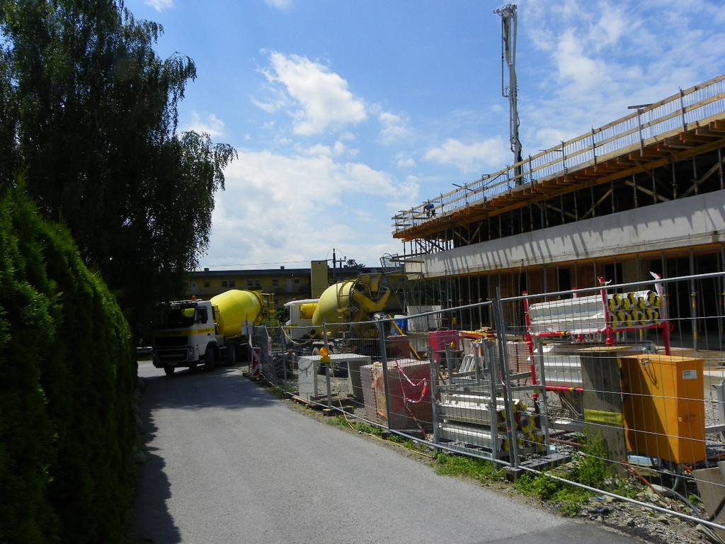 115_1489_JPG-1343087435