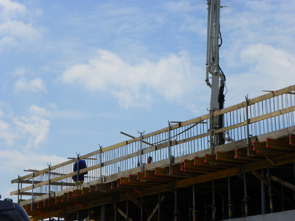 115_1491_JPG-1343087440