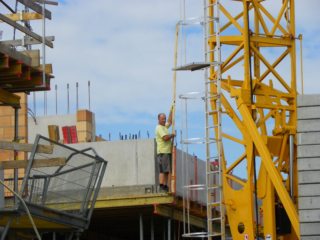 115_1494_JPG-1343087459