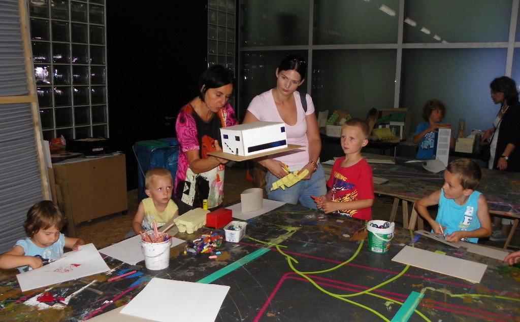 115_2463_JPG-1343145674