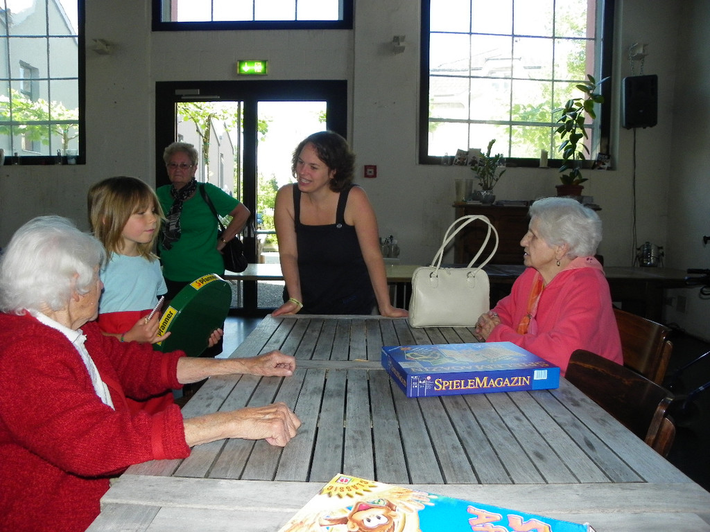 114_8325_JPG-1343167663