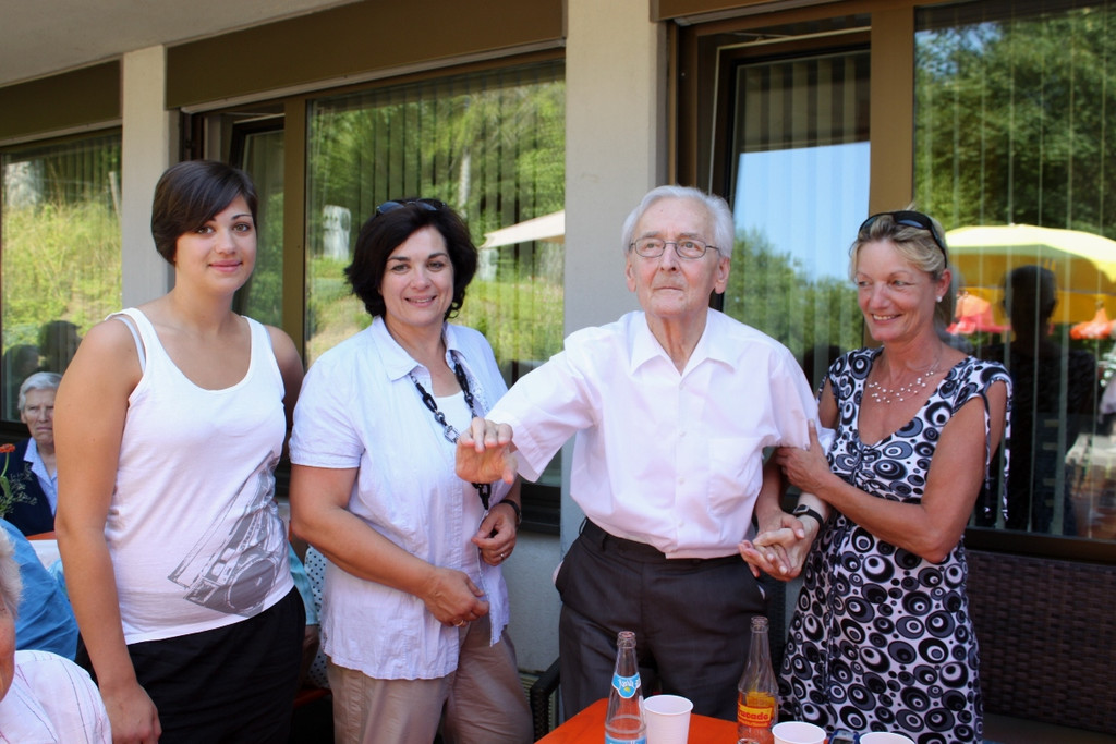 Jesuheim SOMMERFEST 2012 _37__jpg-1343385303