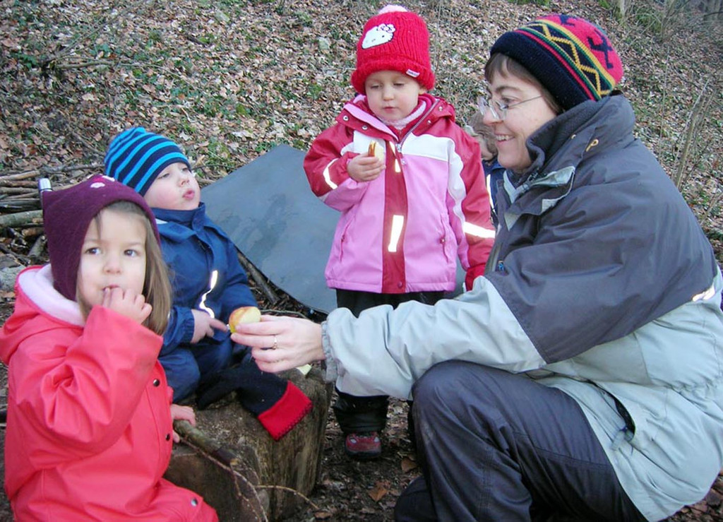 Waldkindi1aJause_jpg-1343388118