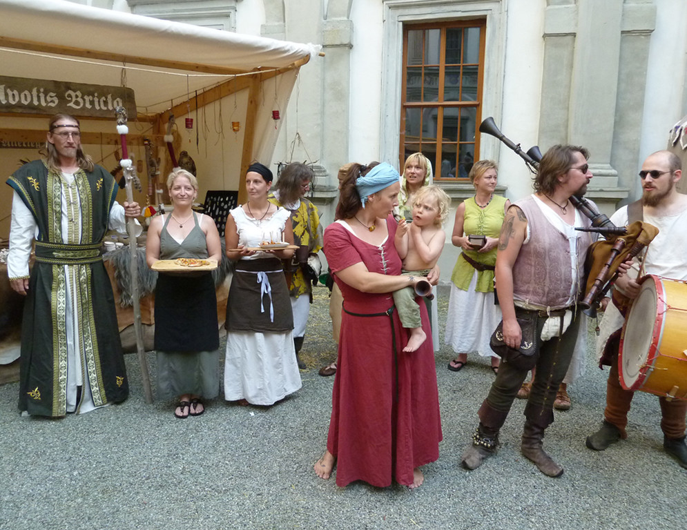 Palast6Haendler_jpg-1343482231