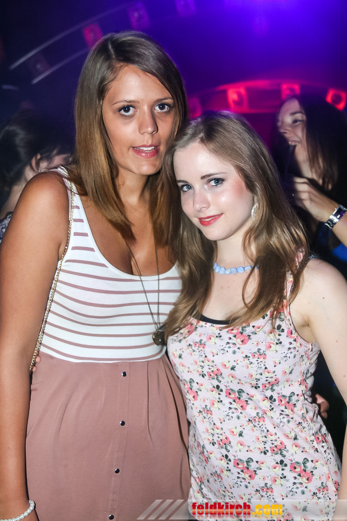 11893879.jpg