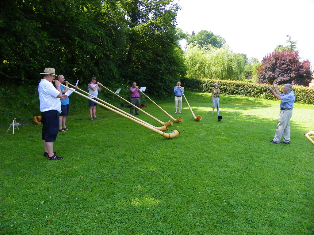 104_4153_jpg-1343594047