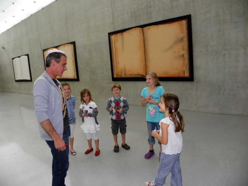 115_3390_JPG-1343729060