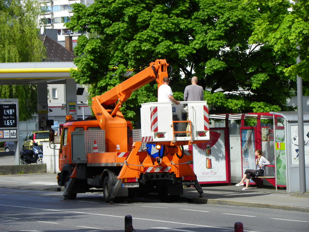 114_6927_JPG-1343737522