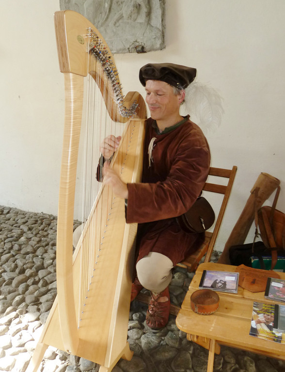 Palast10Harfe -_jpg-1343762938