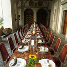 Palast29Tisch_jpg-1343763233