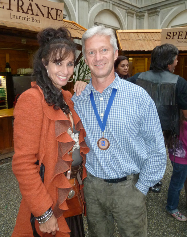 Palast42Annette__jpg-1343763402