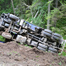 Semmering: LKW kam von der Straße ab und stürzte in Wald