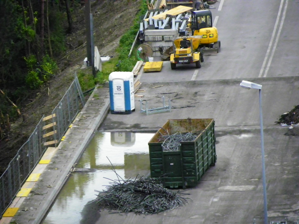 115_4154_JPG-1343917772