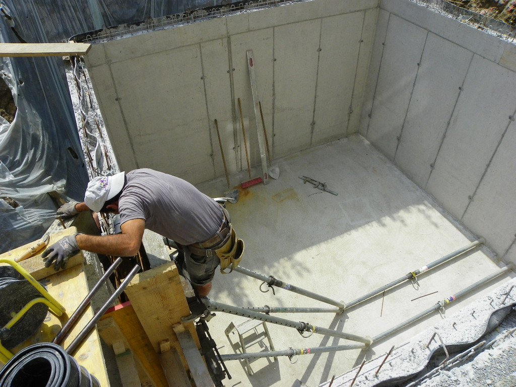 115_4974_JPG-1343918844