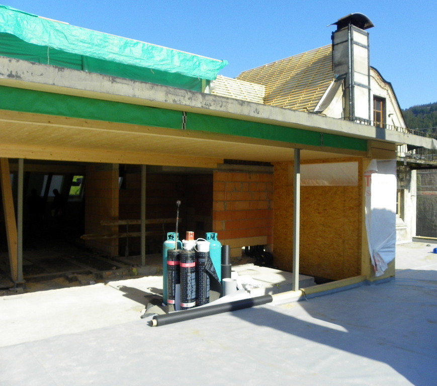 114_2395_JPG-1343920301