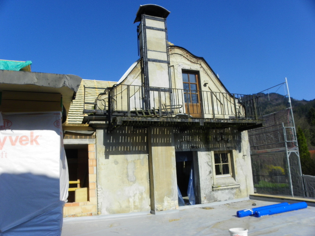 114_2398_JPG-1343920307