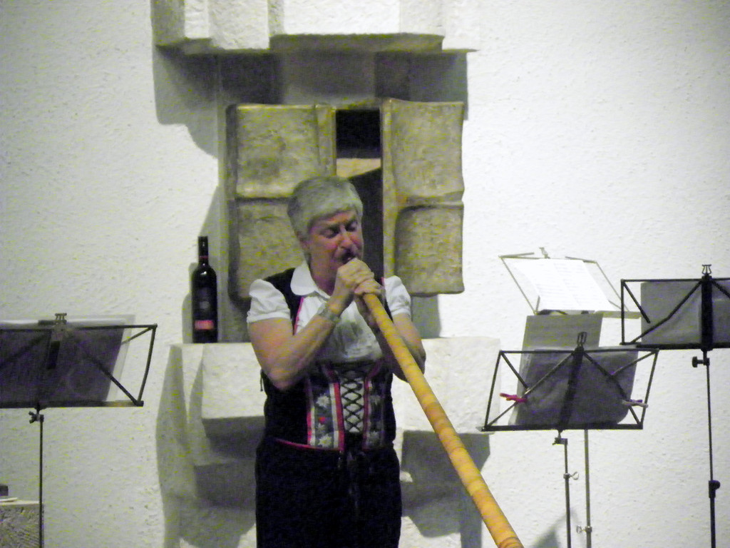 115_5200_JPG-1343921048