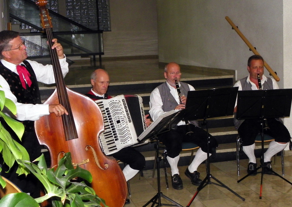 115_5214_JPG-1344086575