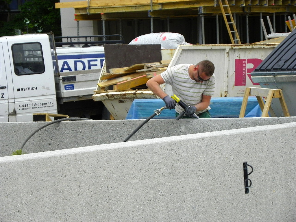 114_8044_JPG-1344087003