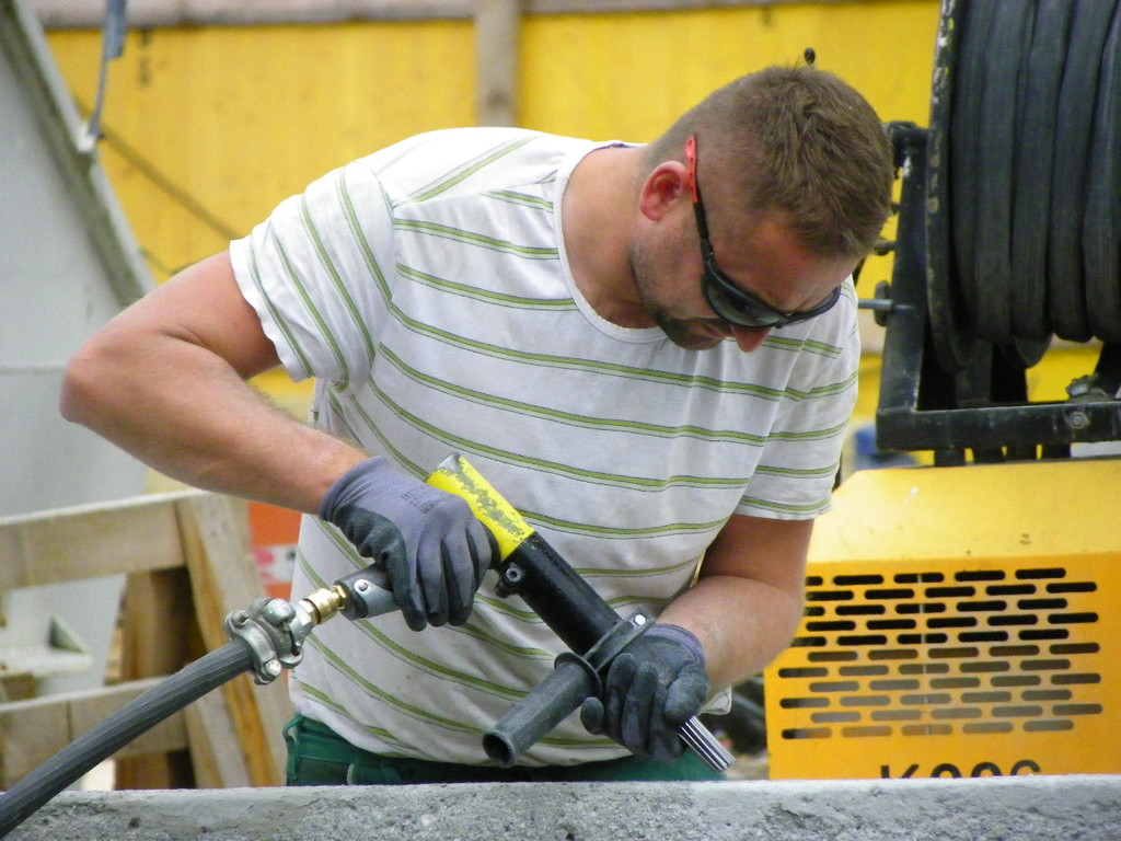 114_8046_JPG-1344087009