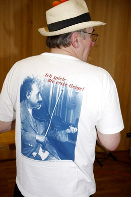 2010-01-HW_7883-SBFasching-1_Geige.JPG