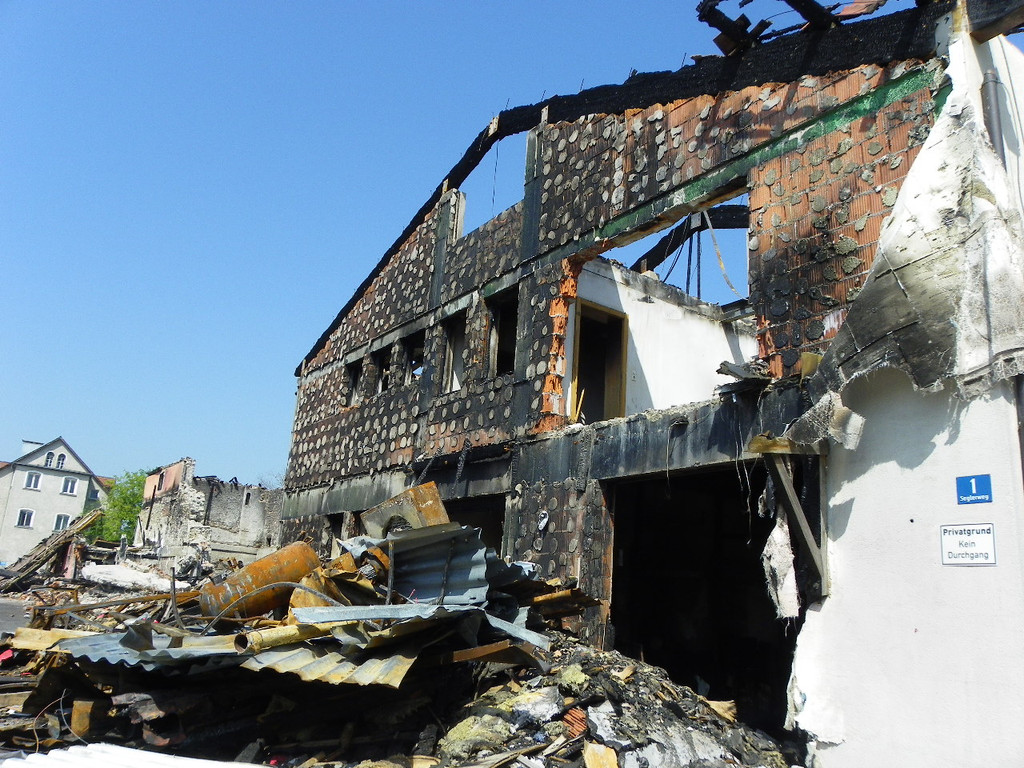 115_1792_JPG-1344261160