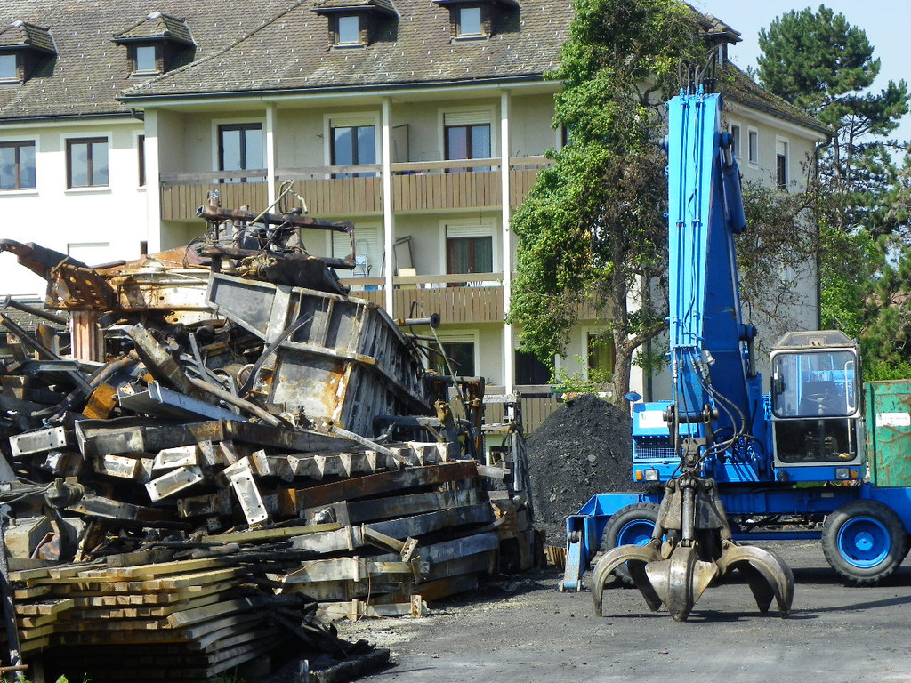 115_1798_JPG-1344261178