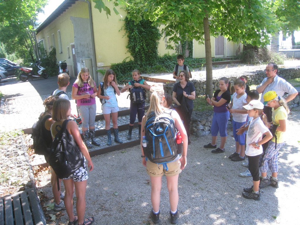 Ferienkalender Bachabenteuer Dorfbach Juli 2012 _5__jpg-1344266239