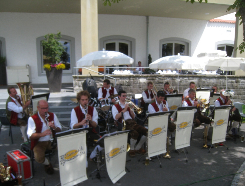 Seehotel Fr__hschoppen Blasmusik Grenzenlos 2012 _9__jpg-1344270416