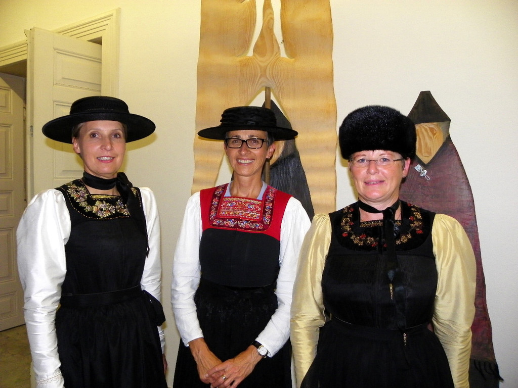 115_3308_JPG-1344422003