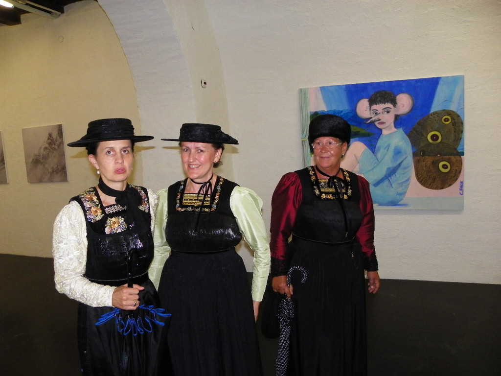 115_3261_JPG-1344441509