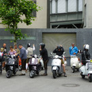      Mit der Vespa unterwegs