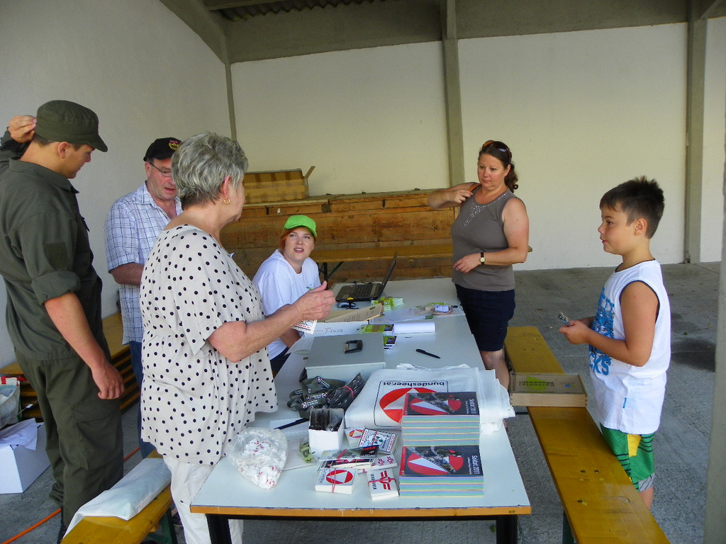 115_2361_JPG-1344593220