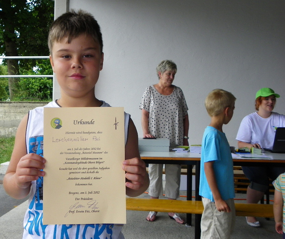 115_2427_JPG-1344593280