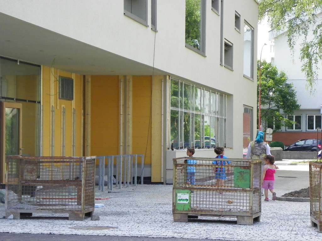 115_1527_JPG-1344596487