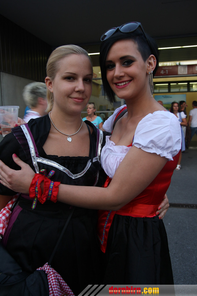 11931188.jpg